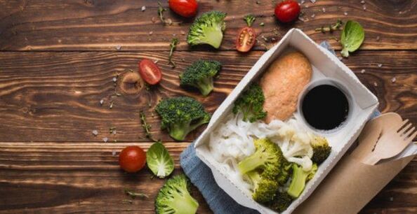 Mangez des aliments sérieux pour le déjeuner et fournissez une alimentation adéquate
