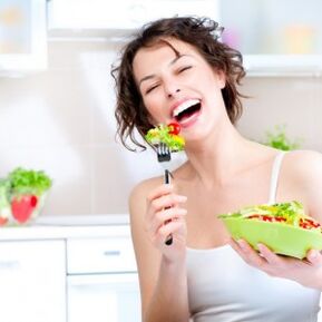 Salade de légumes diététique aux six pétales